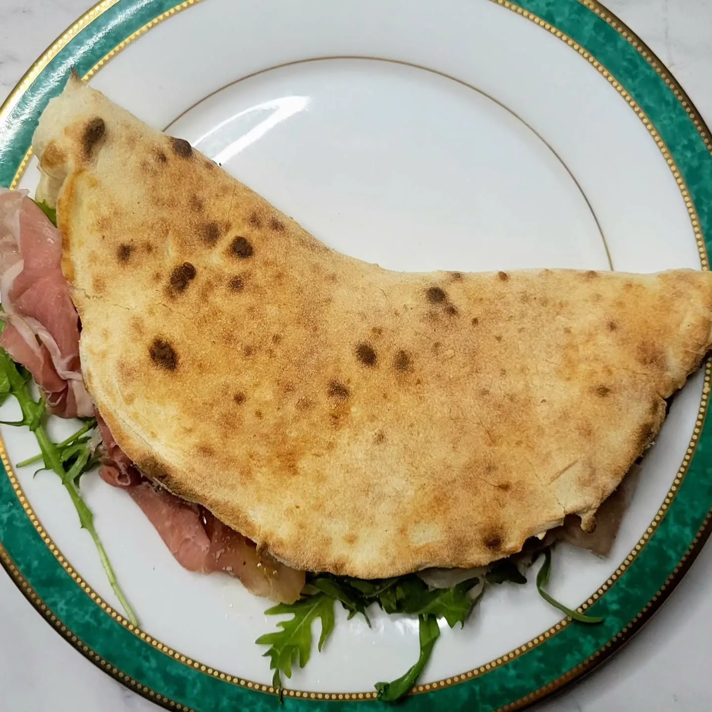 ピザ歴26年、百名店出身シェフの　　　　　　　　　ナポリピッ...